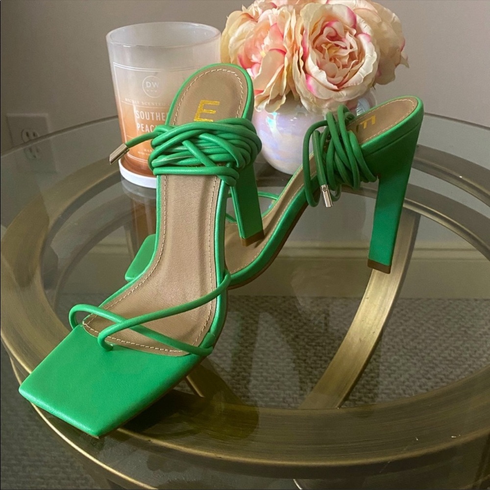 Brand new heels